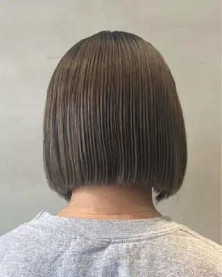 ショート カラー ヘアアレンジ 艶髪/ダークトーン 🩶丸山日向のヘアスタイル
