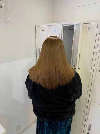 セミロング カラー 🦋REISA🦋 エクステ×ハイトーンのヘアスタイル