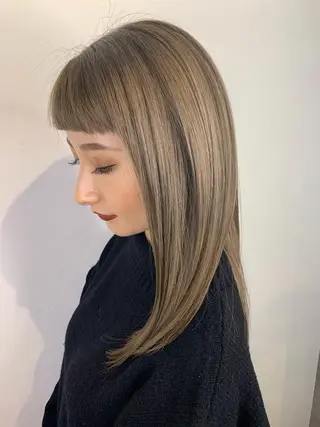 ロング カラー _WHITE上本町 上本町店のヘアスタイル