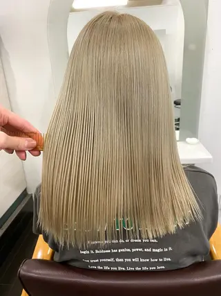 セミロング カラー VIF所属・🗻飯田誠也🗻 カットカラー得意のヘアスタイル