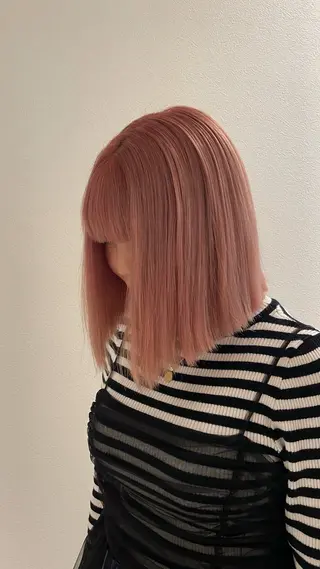 ショート カラー ブリーチ/髪質改善/ ハイトーン/暖色のヘアスタイル