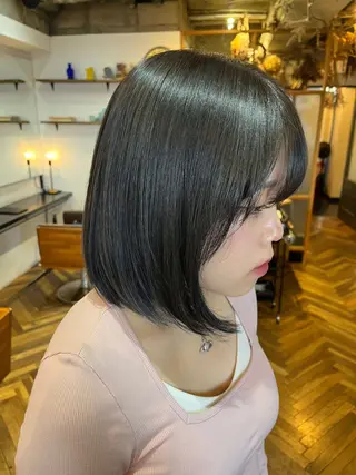 ミディアム カラー HOMIE TOKYO所属・sora / 渋谷 / ハイトーンのヘアスタイル