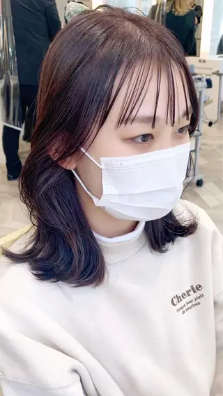 ミディアム ブリーチなしダブル/ レイヤーカット 小棹のヘアスタイル