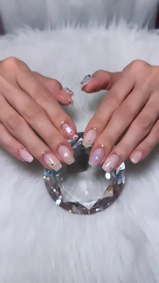 ネイル RE:Bonn所属・salon re:bonnのネイルデザイン