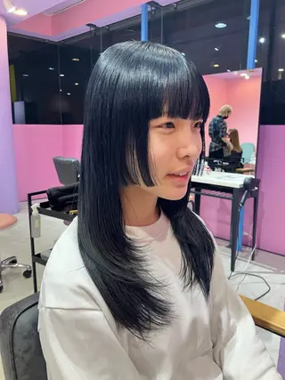 ミディアム 宮本 楓のヘアスタイル