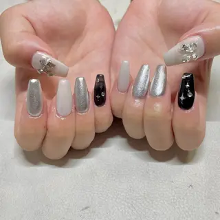 ロング チップ長さだし Chiaraのネイルデザイン