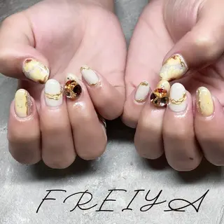 ネイル FREIYA所属・FREIYA マツエク、ネイルのマツエク・マツパデザイン