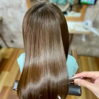 セミロング YELLOW CORN 金沢文庫所属・【金沢文庫4分】髪質 改善/縮毛矯正アラタのヘアスタイル