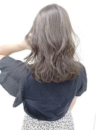 ミディアム カラー 柔らかbeige モトキのヘアスタイル