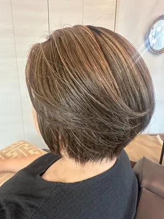 ショート カラー 🌺✨小川 友佳✨🌺のヘアスタイル