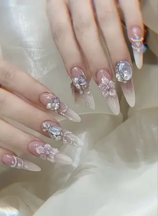 ネイル ヒユ ネイル所属・ゆうな ネイル サロンのネイルデザイン