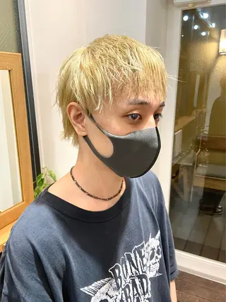 カラー メンズ écouter所属・ショート/ウルフ ハイトーン/カイセイのヘアスタイル