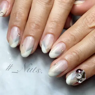 ネイル 土居 夏美のマツエク・マツパデザイン