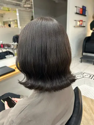 カラー ベージュ/ダブルカラ ー/新潟駅/青柳萌果のヘアスタイル