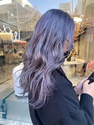 カラー Shiori･:* 💫のネイルデザイン