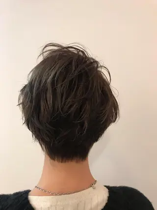 ショート カラー パーマ 坪内 麻里子のヘアスタイル