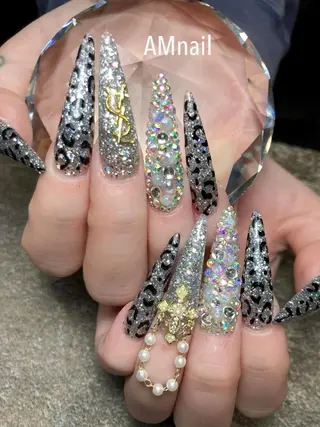 ネイル ネイルアーティスト SUE（スゥ）のネイルデザイン