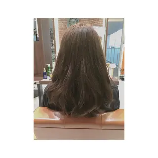 ミディアム カラー パーマ SAKURA 原宿所属・なかの たくみのヘアスタイル