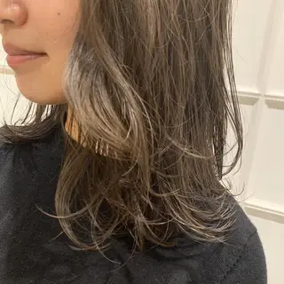 セミロング カラー 髪質改善カラー&TR 縮毛矯正/弱酸性矯正のヘアスタイル