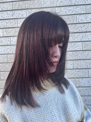 セミロング カラー 佐藤 茉実のヘアスタイル
