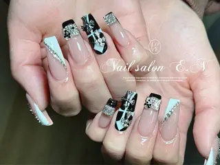 ネイル E.N🦋 長さ出し/持ち込みのネイルデザイン