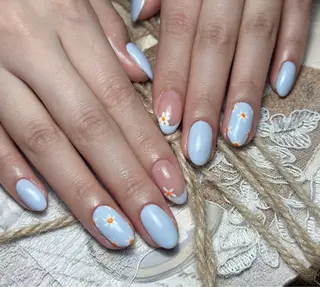 ネイル ishiro 🍂のネイルデザイン