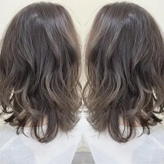 ミディアム H所属・H (エイチ) 烏丸御池店のヘアスタイル