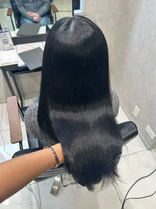 カラー 透明感カラー💙 束感マツエク🪼海月のヘアスタイル