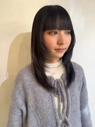 カラー ブリーチカラー🎀 韓国風/寺門美優のヘアスタイル