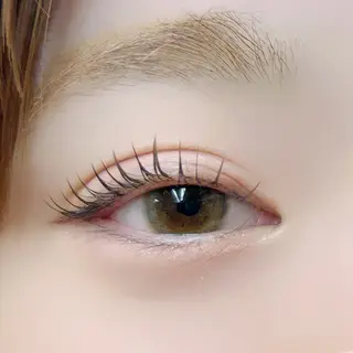 マツエク・マツパ 前田 亜由美のヘアスタイル