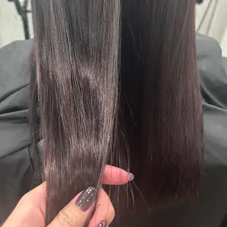 ロング カラー あやめ🪽 オリーブ/ハイトーンのヘアスタイル