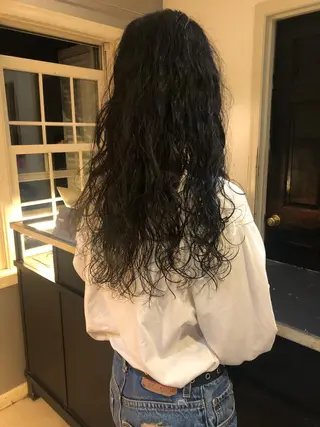 ロング パーマ NOUN所属・eri kinjoのヘアスタイル