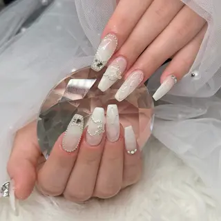 ネイル ネイルサロン emelyuのネイルデザイン