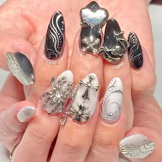 ネイル VOGUE ×SWANのネイルデザイン