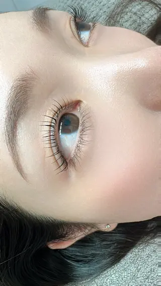 パーマ りな☘️ 池袋のマツエク・マツパデザイン