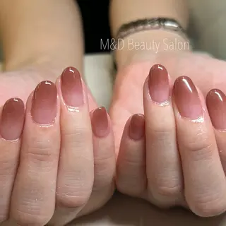 ネイル M&D Beauty Salon 銀座店所属・M&D銀座 AYAのネイルデザイン