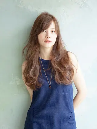 カラー SHINY シャイニー千住大橋のヘアスタイル