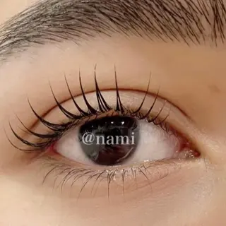 マツエク・マツパ meetsHAND所属・束感まつげ/ Namiのマツエク・マツパデザイン