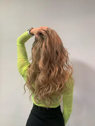 ロング 韓国カラー/エクステ carryのヘアスタイル