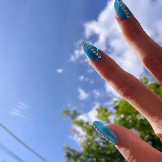 ネイル VIERU 🌈🎀💖のネイルデザイン