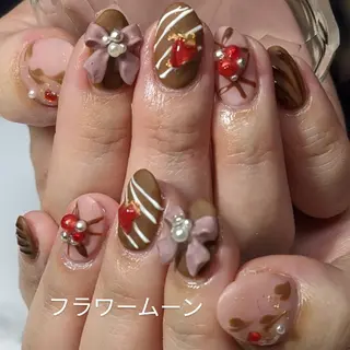 ネイル フラワー ムーンのネイルデザイン