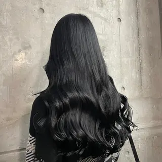 ロング カラー ヘアアレンジ 🩵色落ち可愛い 寒色カラー🩵のヘアスタイル