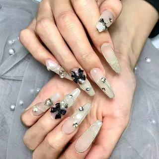 ネイル リオ ーalraのネイルデザイン