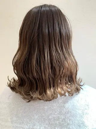 ミディアム カラー 店長ハイトーンカラー 柞山史奈のヘアスタイル