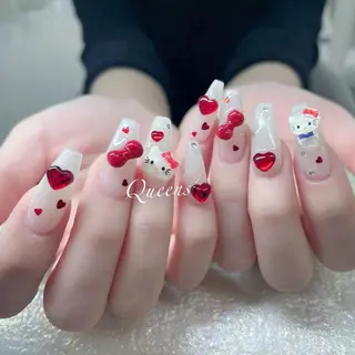 ネイル Queens 榊 まおのネイルデザイン