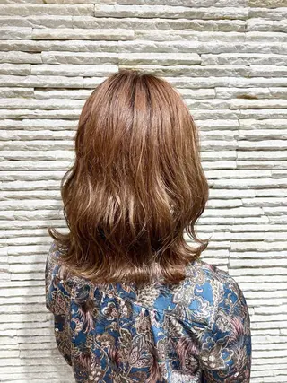 ミディアム カラー 嶋田 ゆきのヘアスタイル