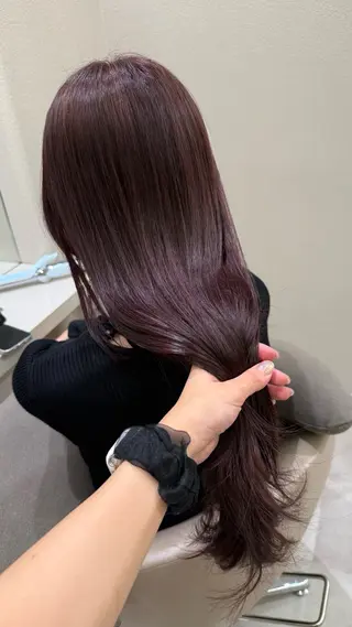 ロング カラー ハイトーン／暖色 👩🏼HONOKAのヘアスタイル