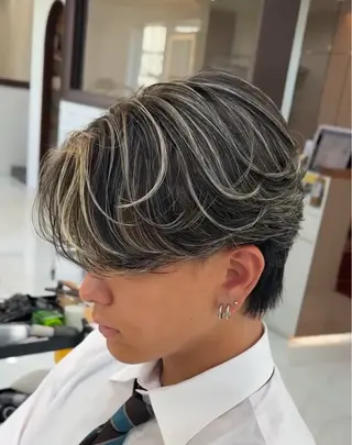 メンズ 白髪ぼかし/白髪 メッシュ/ゆうとのヘアスタイル