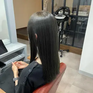 ロング monami 山本華菜のヘアスタイル