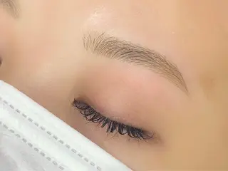 アイブロウ アイブロウ M_の眉毛・アイブロウイメージ